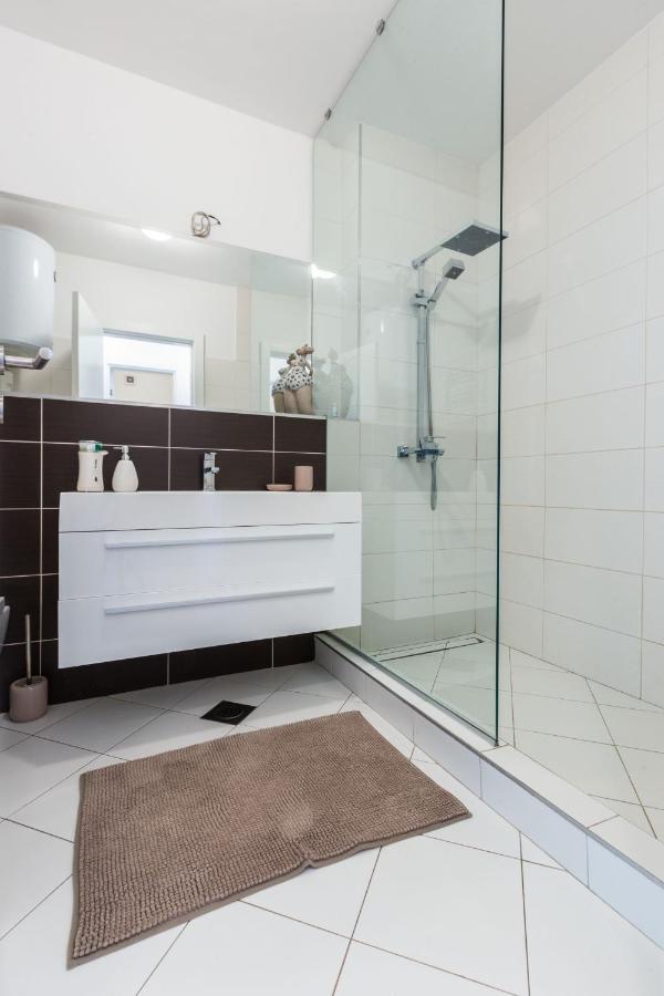 Hoplite 2Br Apartment With Free Parking Zadar Exteriér fotografie